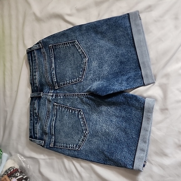 So womens jrs lo rise button fly Bermuda shorts cuffed sz 5 (27) new - Picture 3 of 3